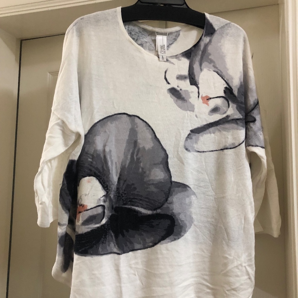 Floral art black grey white linen cotton tunic 3/4 sleeve Large